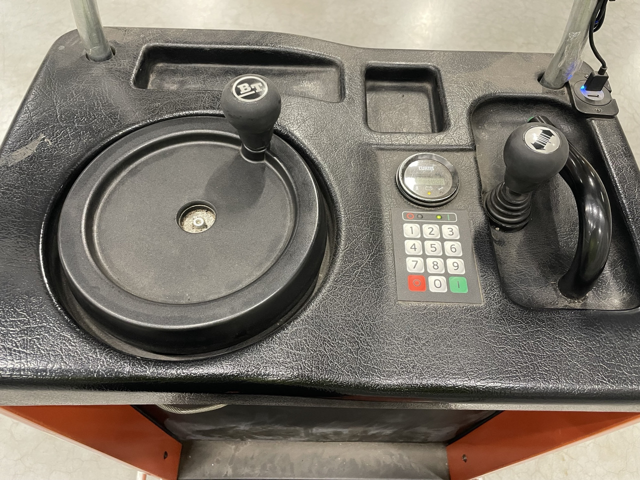 BT 609 AC TT - Plukketruck: bilde 3 BT 609 AC TT - Plukketruck: bilde 3