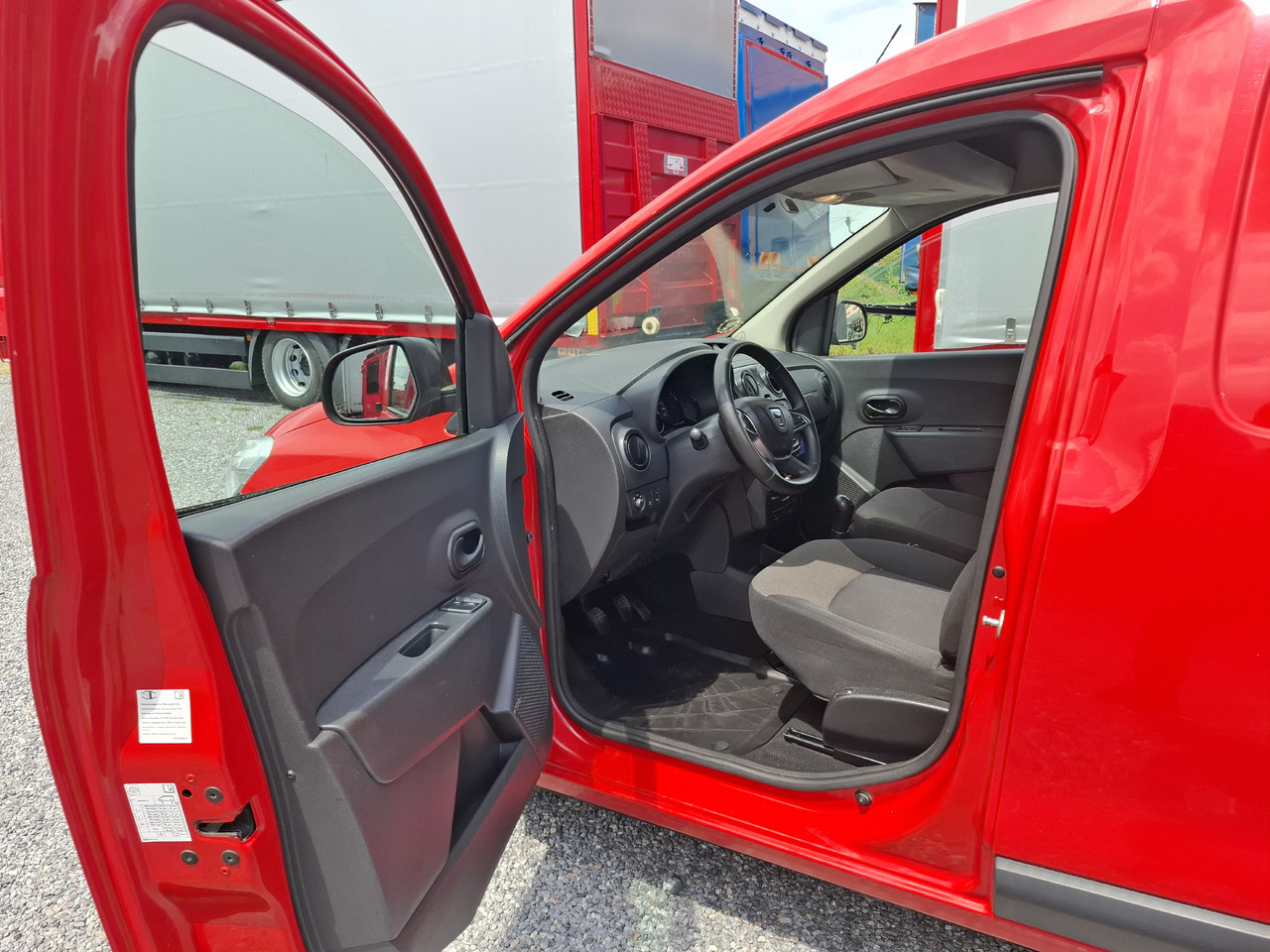 Leie PEUGEOT Peugeot Bipper 1.3 HDI PEUGEOT Peugeot Bipper 1.3 HDI: bilde 15 Leie PEUGEOT Peugeot Bipper 1.3 HDI PEUGEOT Peugeot Bipper 1.3 HDI: bilde 15