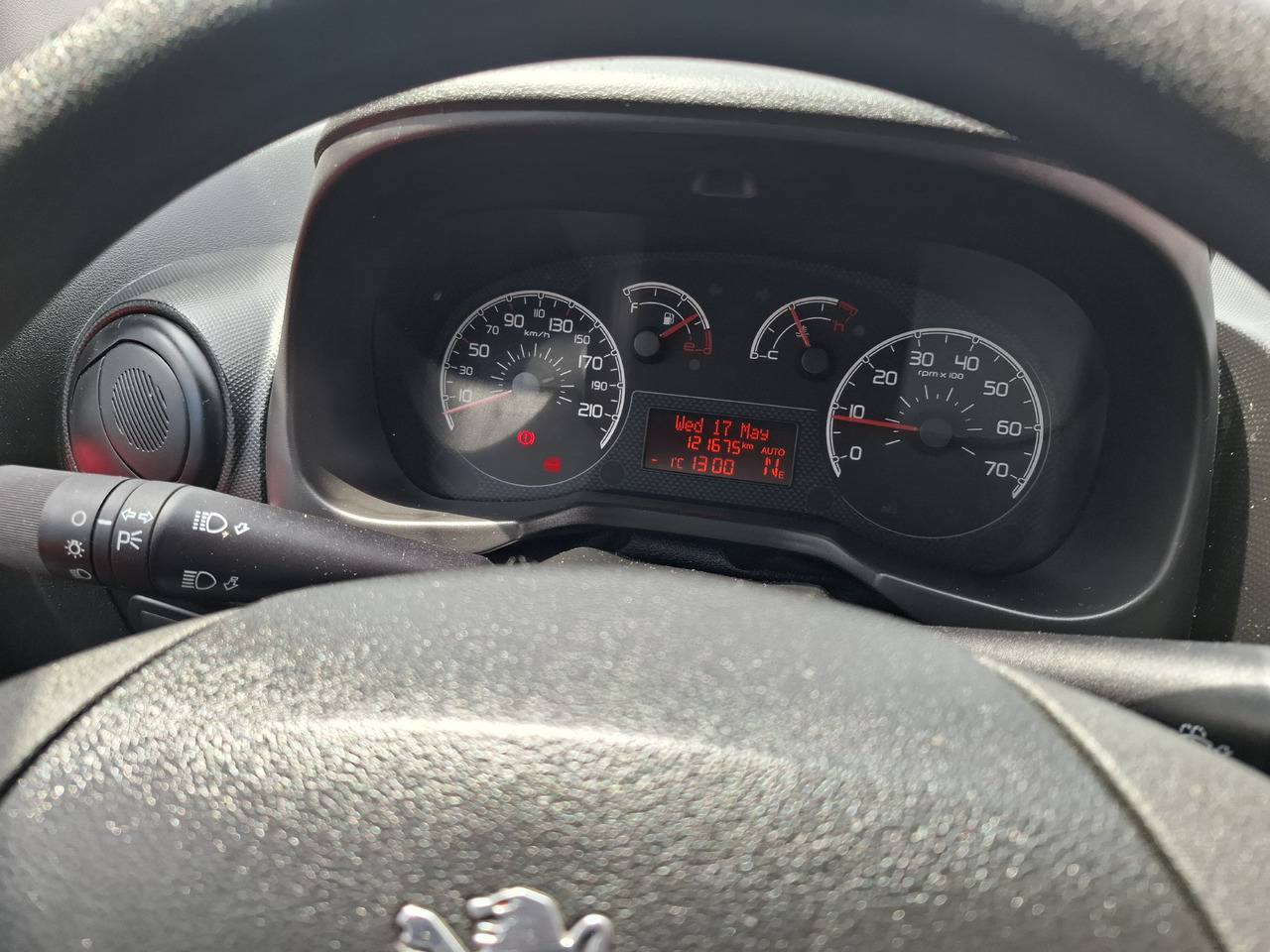 Leie PEUGEOT Peugeot Bipper 1.3 HDI PEUGEOT Peugeot Bipper 1.3 HDI: bilde 19 Leie PEUGEOT Peugeot Bipper 1.3 HDI PEUGEOT Peugeot Bipper 1.3 HDI: bilde 19