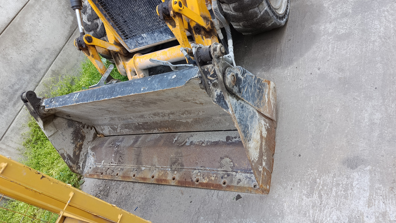 JCB 1CX 08M3WL - Minigraver: bilde 2 JCB 1CX 08M3WL - Minigraver: bilde 2