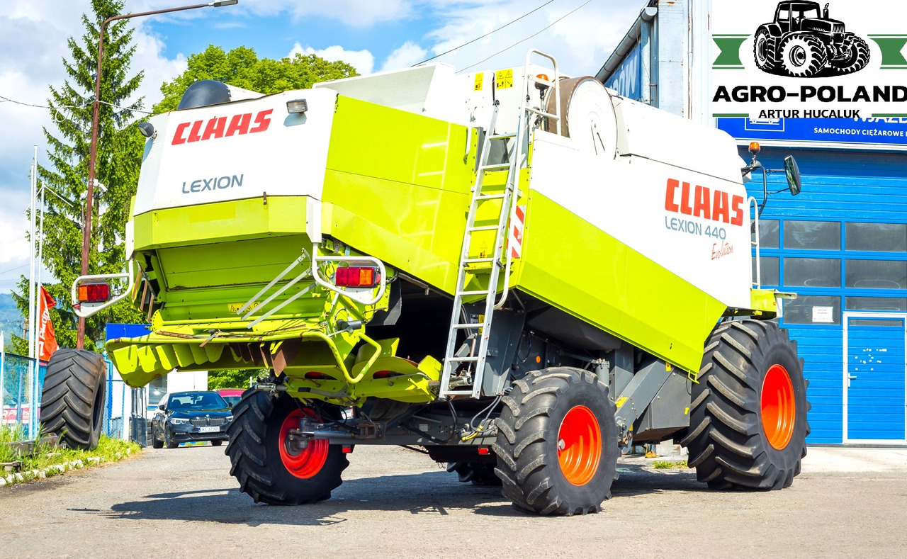 CLAAS LEXION 440 EVOLUTION - 2003 ROK + CLAAS VARIO 600 - 2014 ROK - Skurtresker: bilde 5 CLAAS LEXION 440 EVOLUTION - 2003 ROK + CLAAS VARIO 600 - 2014 ROK - Skurtresker: bilde 5