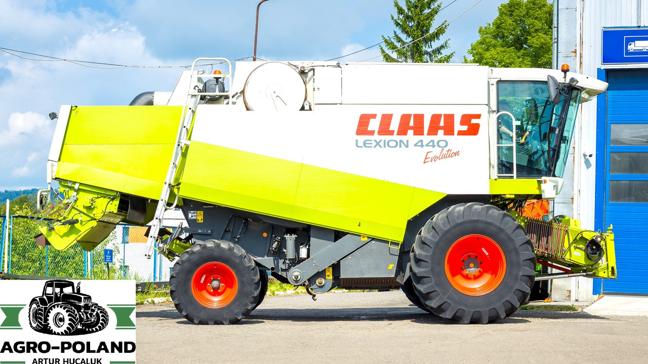 CLAAS LEXION 440 EVOLUTION - 2003 ROK + CLAAS VARIO 600 - 2014 ROK - Skurtresker: bilde 3 CLAAS LEXION 440 EVOLUTION - 2003 ROK + CLAAS VARIO 600 - 2014 ROK - Skurtresker: bilde 3