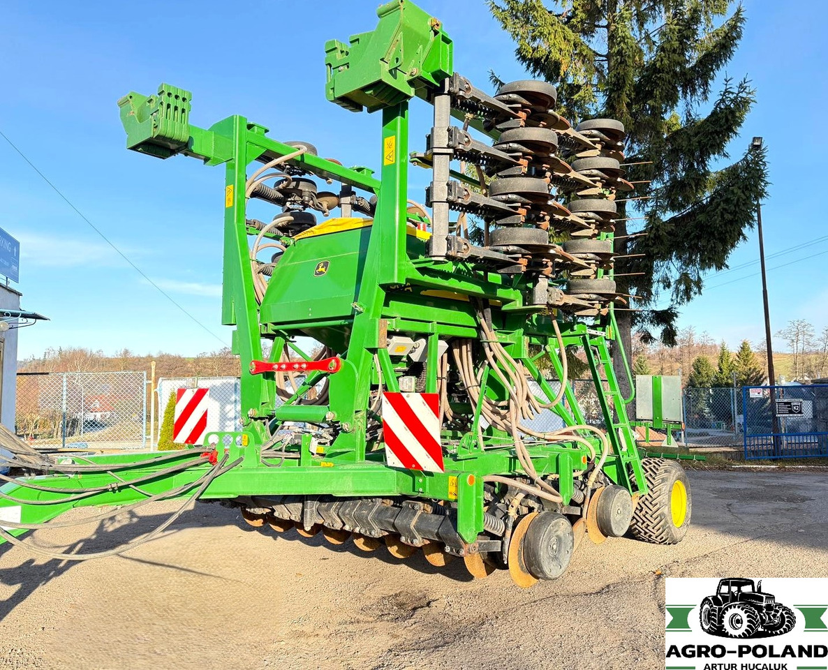 JOHN DEERE 750A - 2017 ROK - 6 M - 2649 H - GREENSTAR/ISOBUS - NOWSZY MODEL - Såmaskin: bilde 1 JOHN DEERE 750A - 2017 ROK - 6 M - 2649 H - GREENSTAR/ISOBUS - NOWSZY MODEL - Såmaskin: bilde 1
