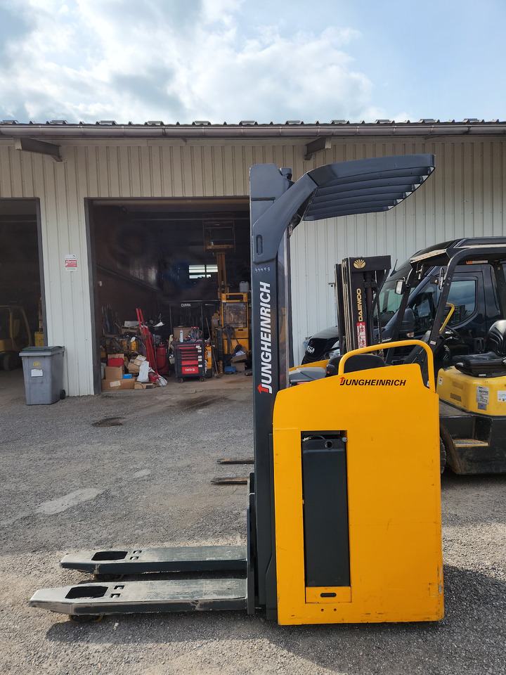 JUNGHEINRICH ESC 216z - Reachtruck: bilde 4 JUNGHEINRICH ESC 216z - Reachtruck: bilde 4