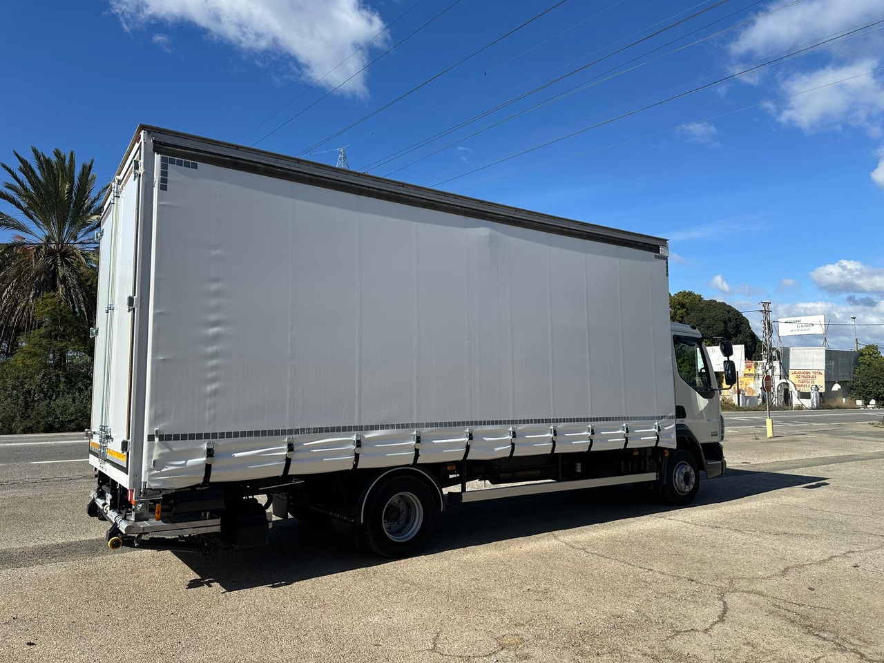 DAF LF 45.250 - Kapellbil: bilde 3 DAF LF 45.250 - Kapellbil: bilde 3