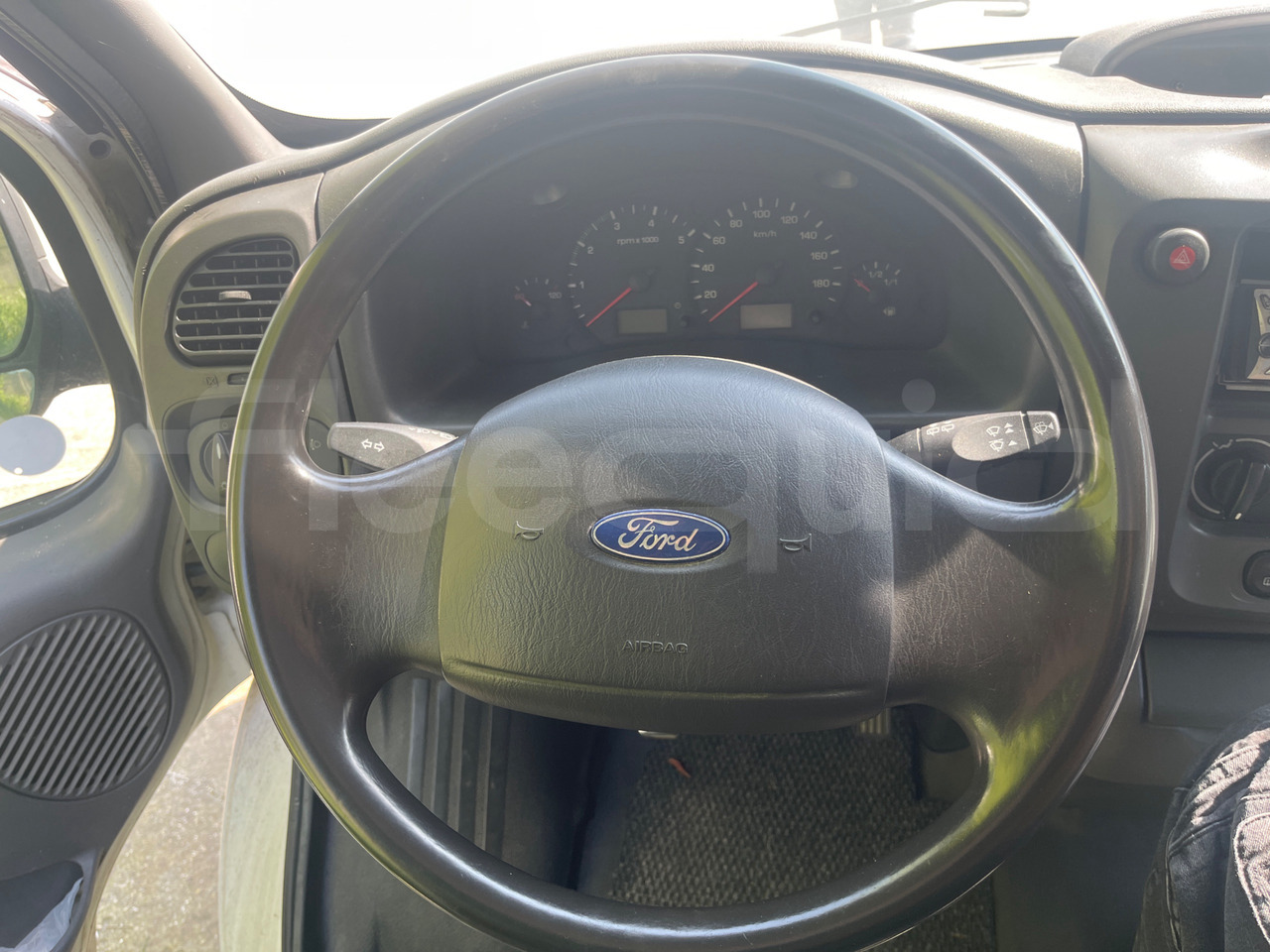 Bundle di 4 mezzi Ford - Transit Tourneo Ford - Transit Tourneo Ford - Transit Ford - Transit Tourneo - Minibuss, Persontransport: bilde 3 Bundle di 4 mezzi Ford - Transit Tourneo Ford - Transit Tourneo Ford - Transit Ford - Transit Tourneo - Minibuss, Persontransport: bilde 3
