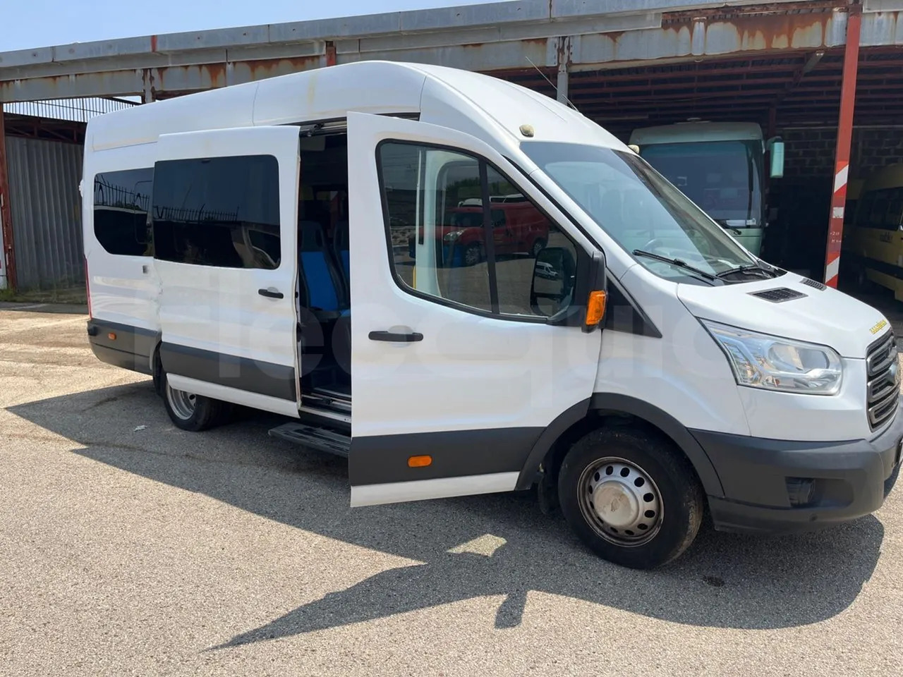 Minibuss, Persontransport Ford Transit: bilde 10