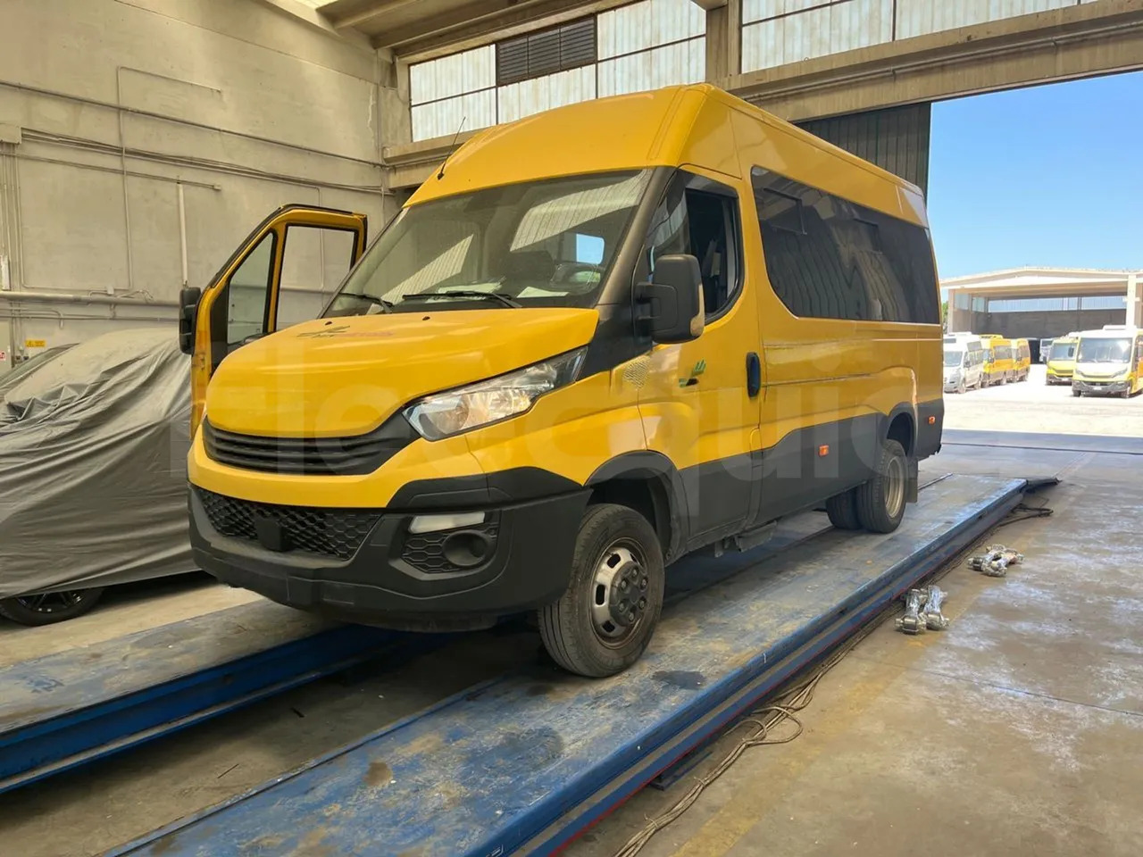 Iveco Daily - Skolebuss: bilde 4 Iveco Daily - Skolebuss: bilde 4