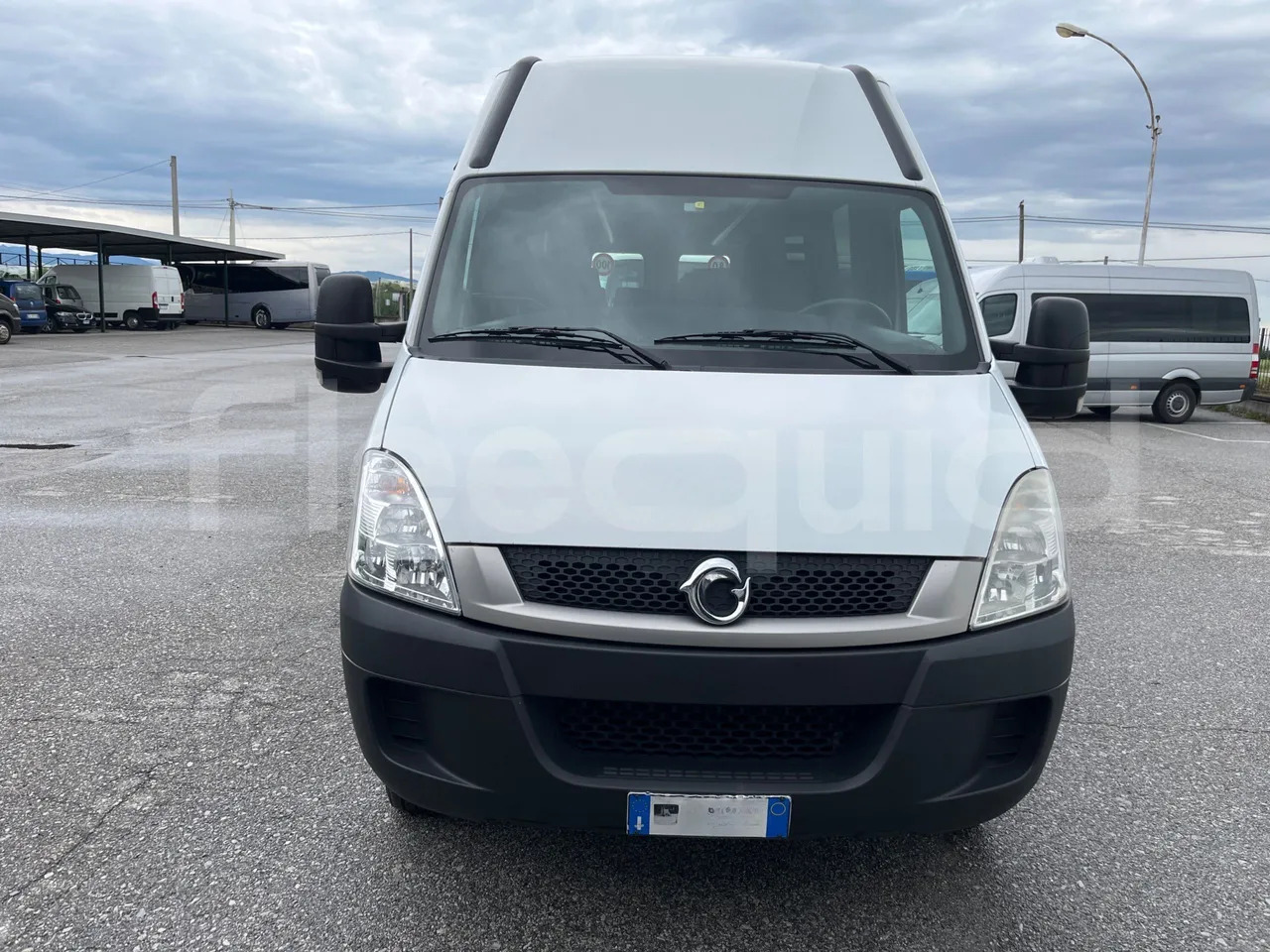 Iveco Daily - Minibuss, Persontransport: bilde 2 Iveco Daily - Minibuss, Persontransport: bilde 2