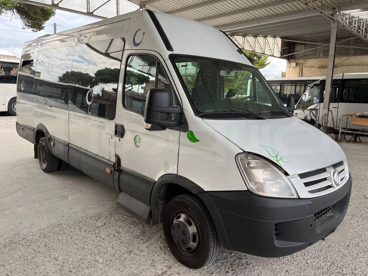 Iveco Daily - Turistbuss: bilde 1 Iveco Daily - Turistbuss: bilde 1
