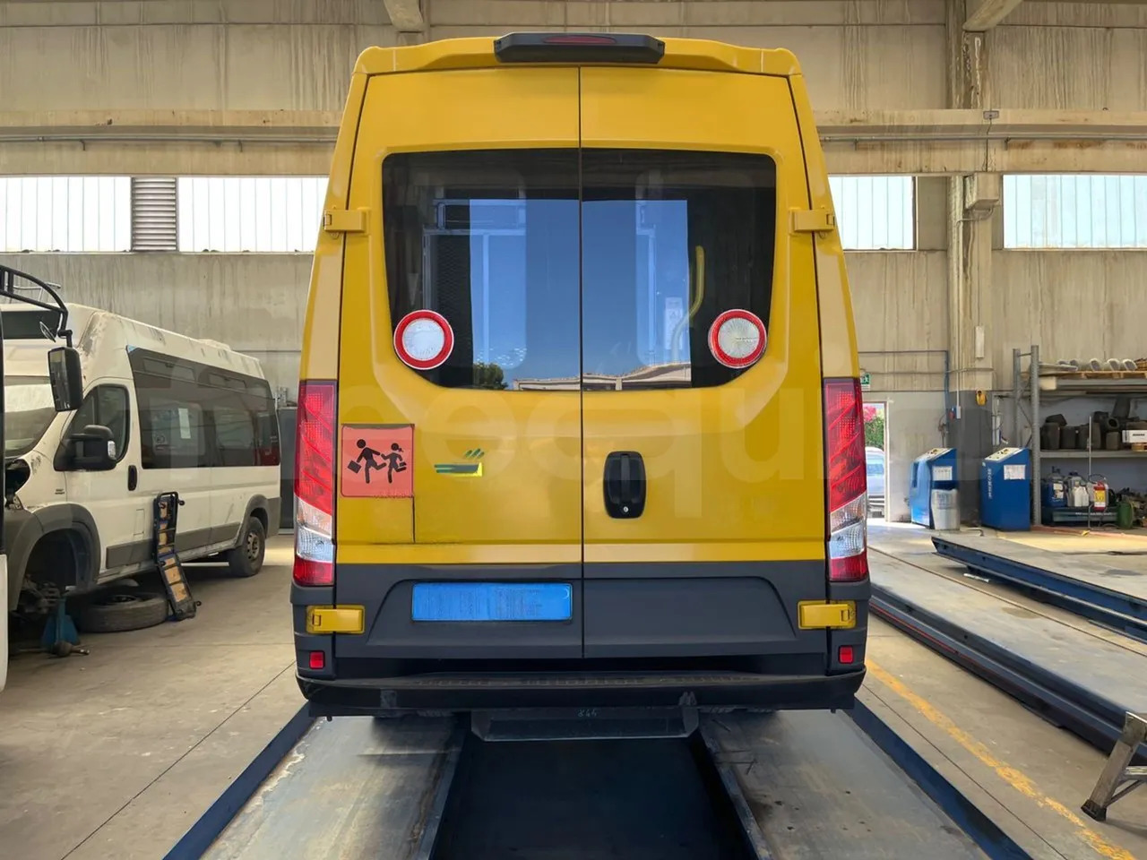 Iveco Daily - Skolebuss: bilde 5 Iveco Daily - Skolebuss: bilde 5