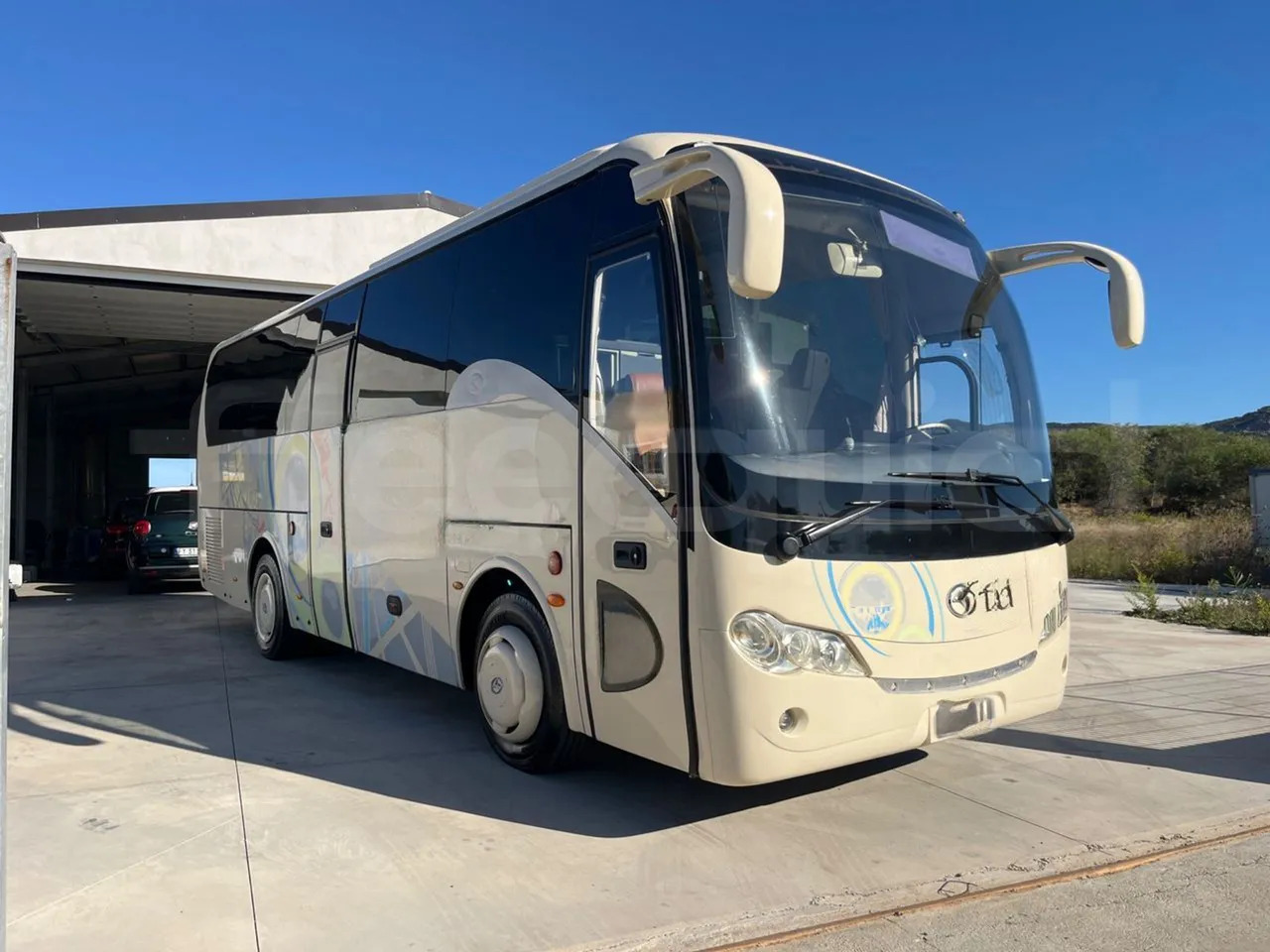 King Long XMQ6900 - Turistbuss: bilde 1 King Long XMQ6900 - Turistbuss: bilde 1