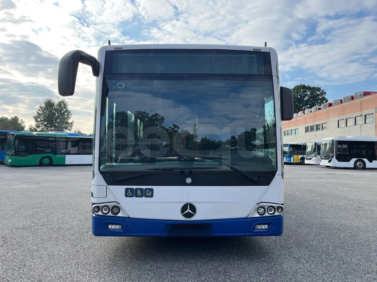 Mercedes-Benz Conecto - Leddbuss: bilde 2 Mercedes-Benz Conecto - Leddbuss: bilde 2
