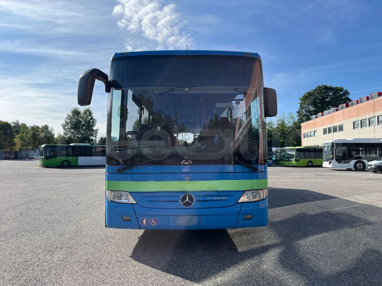Mercedes-Benz Integro - Forstadsbus: bilde 2 Mercedes-Benz Integro - Forstadsbus: bilde 2