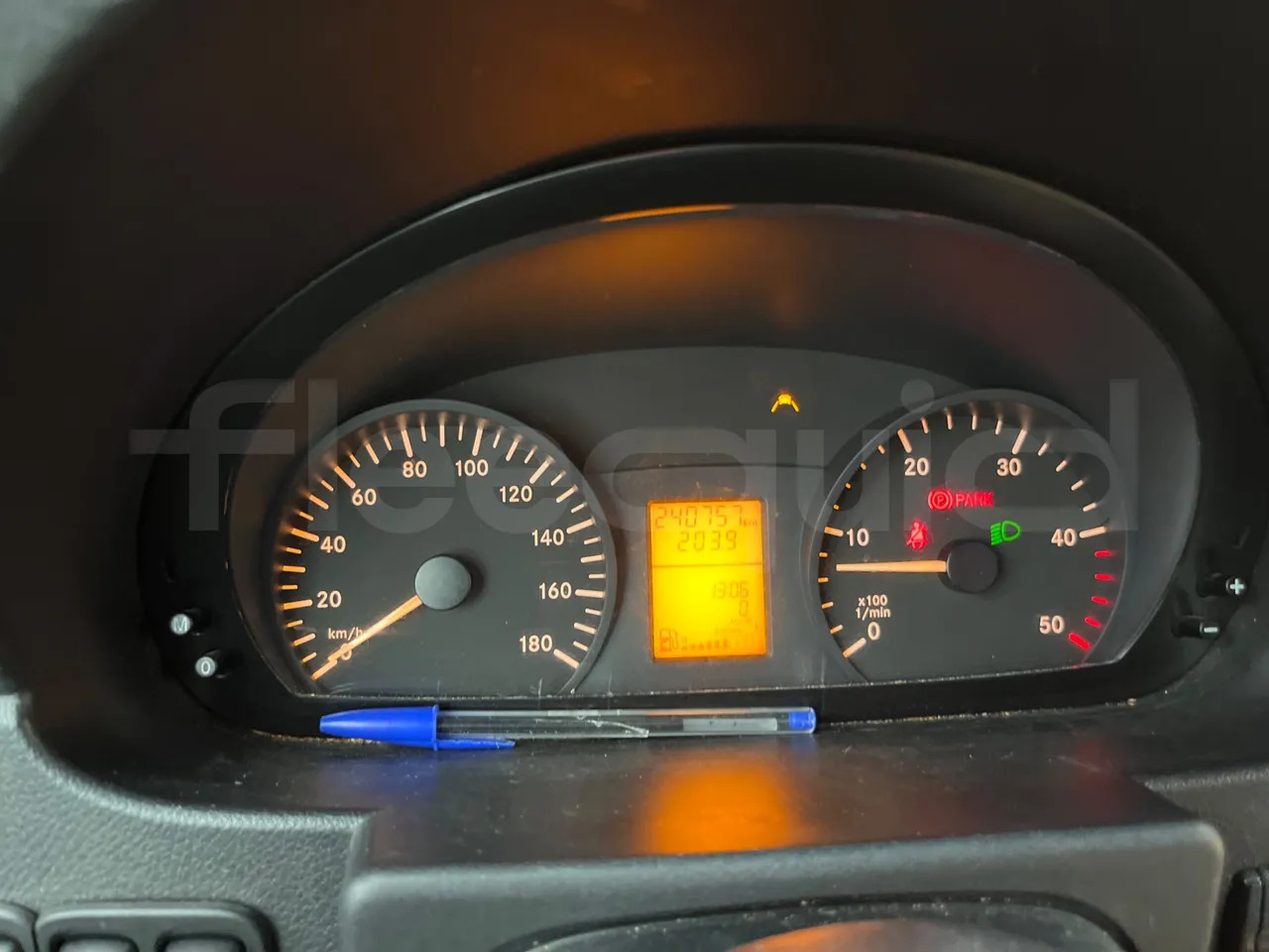 Mercedes-Benz Sprinter - Forstadsbus: bilde 3 Mercedes-Benz Sprinter - Forstadsbus: bilde 3