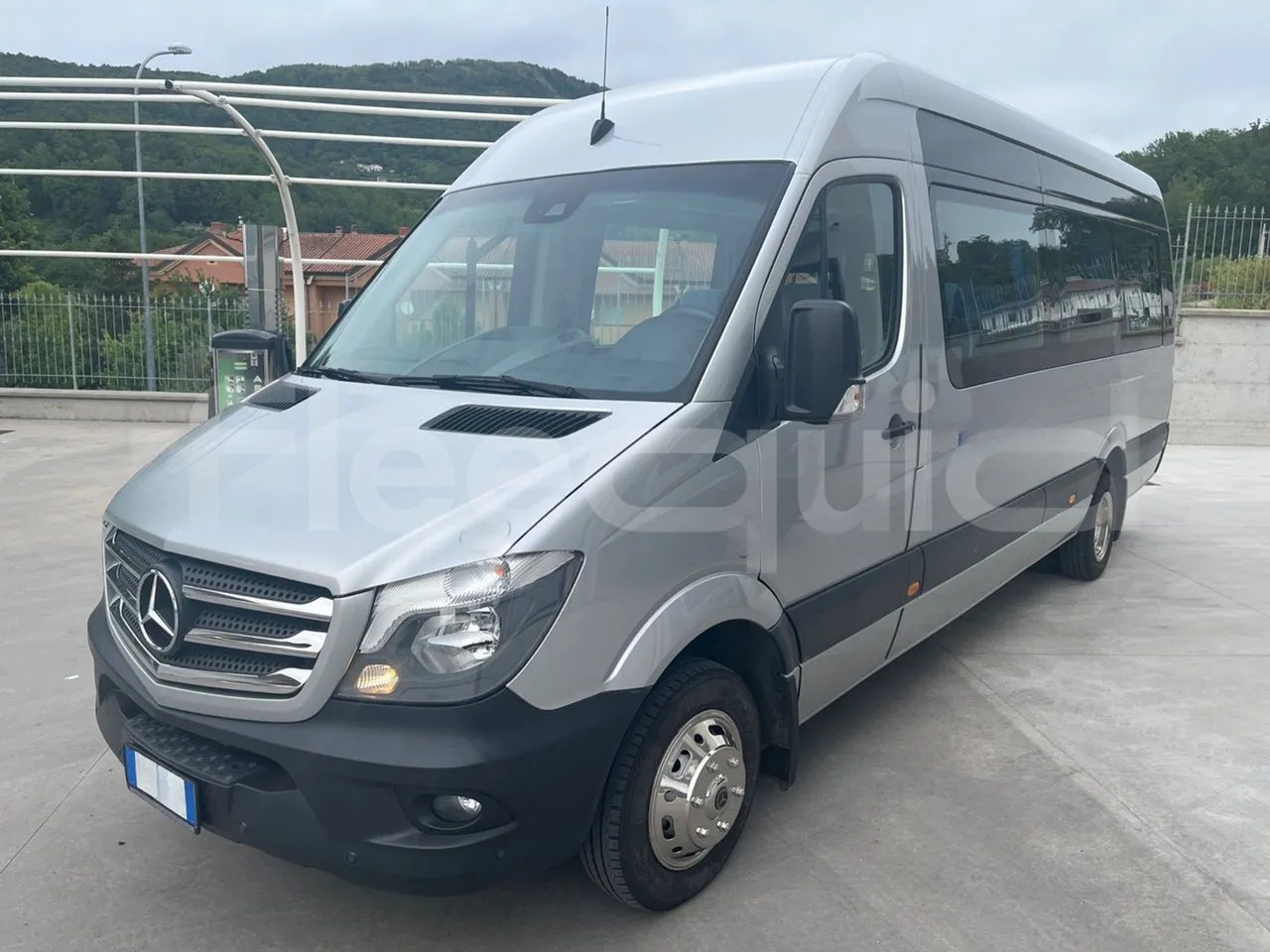 Mercedes-Benz Sprinter - Forstadsbus: bilde 4 Mercedes-Benz Sprinter - Forstadsbus: bilde 4