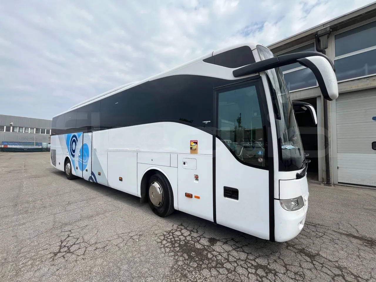 Mercedes-Benz Tourismo - Turistbuss: bilde 1 Mercedes-Benz Tourismo - Turistbuss: bilde 1