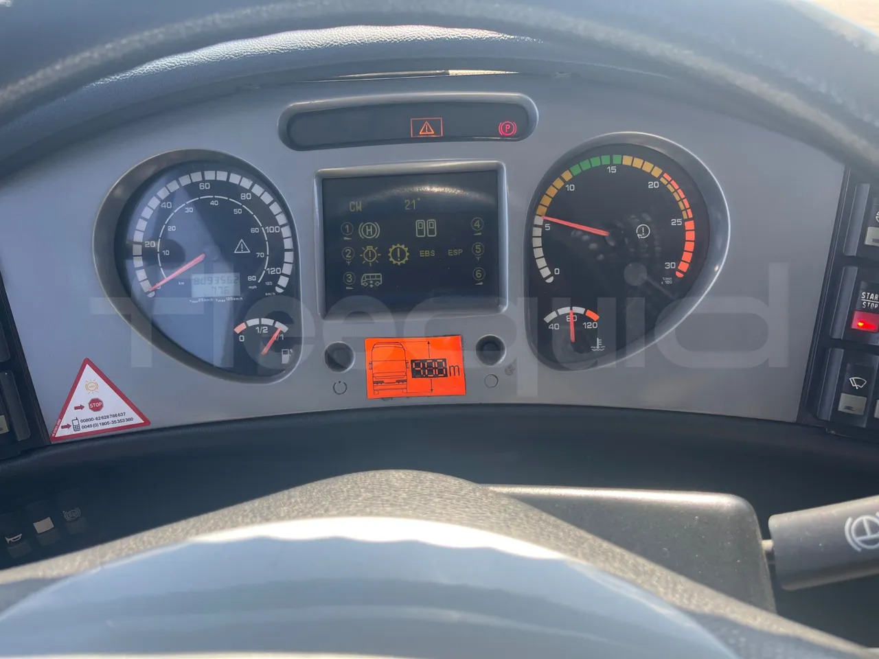 Neoplan 1122/3 - Turistbuss: bilde 3 Neoplan 1122/3 - Turistbuss: bilde 3