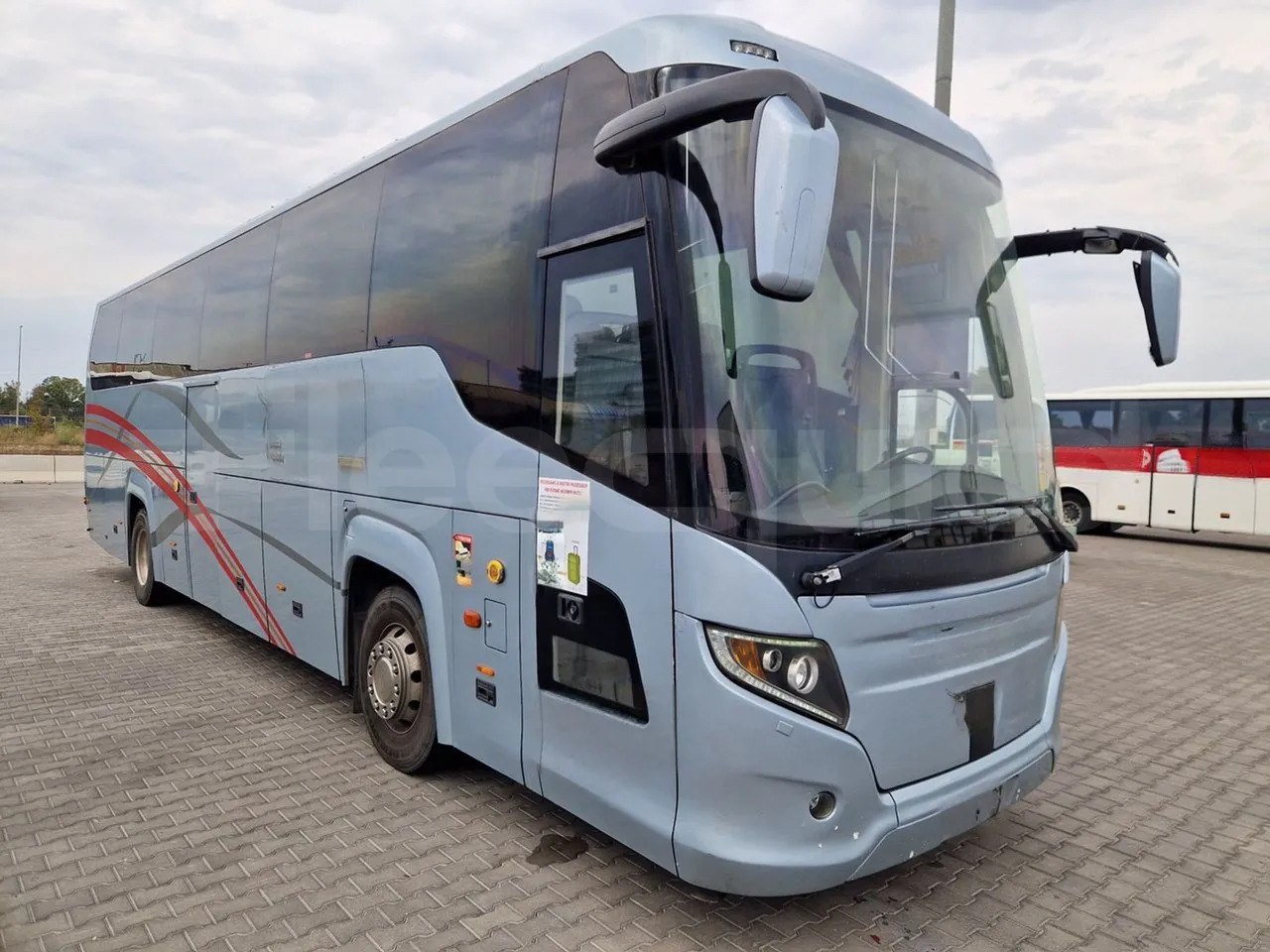 Scania Touring HD - Turistbuss: bilde 1 Scania Touring HD - Turistbuss: bilde 1