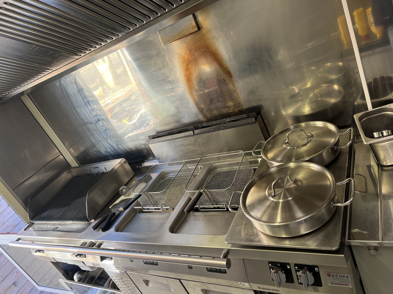 FOOD TRUCK - Nadgradnja s kuhinjsko opremo: ANGELO PO - Volkswagen Crafter - Varebil: bilde 4 FOOD TRUCK - Nadgradnja s kuhinjsko opremo: ANGELO PO - Volkswagen Crafter - Varebil: bilde 4