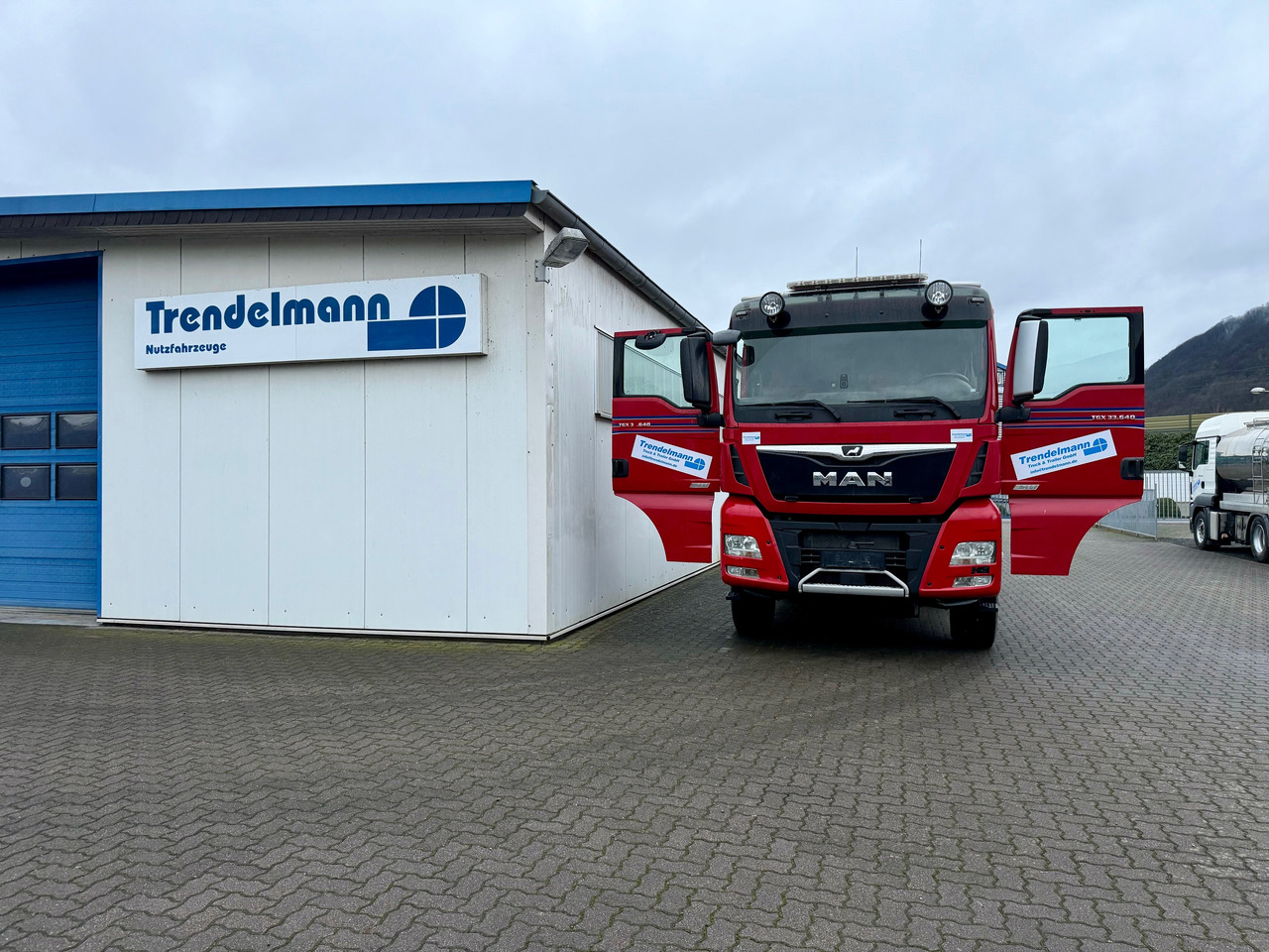 MAN TGS 33.640 6x4 Kipphydraulic-Retarder - Trekkvogn: bilde 3 MAN TGS 33.640 6x4 Kipphydraulic-Retarder - Trekkvogn: bilde 3