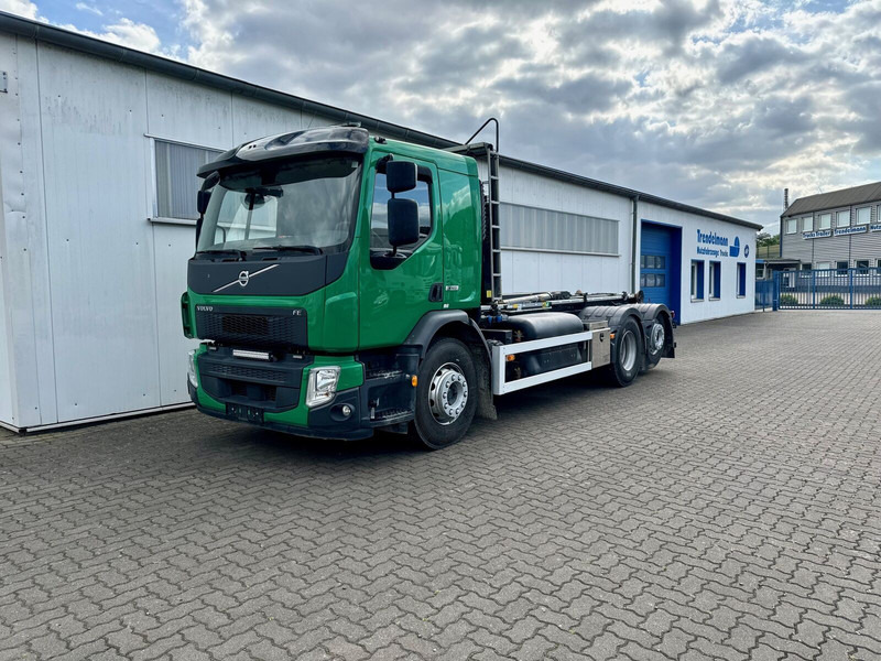 Volvo FE 330 6x2 Hooklift Joab 20 to 5400 mm Lenkachse - Krokbil: bilde 1 Volvo FE 330 6x2 Hooklift Joab 20 to 5400 mm Lenkachse - Krokbil: bilde 1