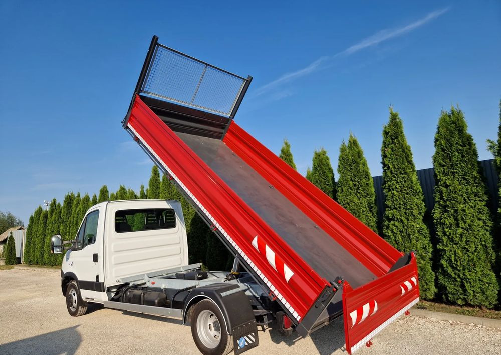 Iveco 35C15 3.0 - Varebil med tipp: bilde 3 Iveco 35C15 3.0 - Varebil med tipp: bilde 3