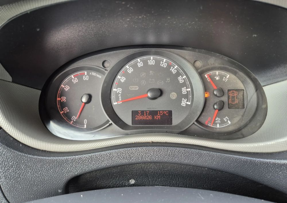 Varebil med dobbelt førerhus Opel Movano 2.3: bilde 9