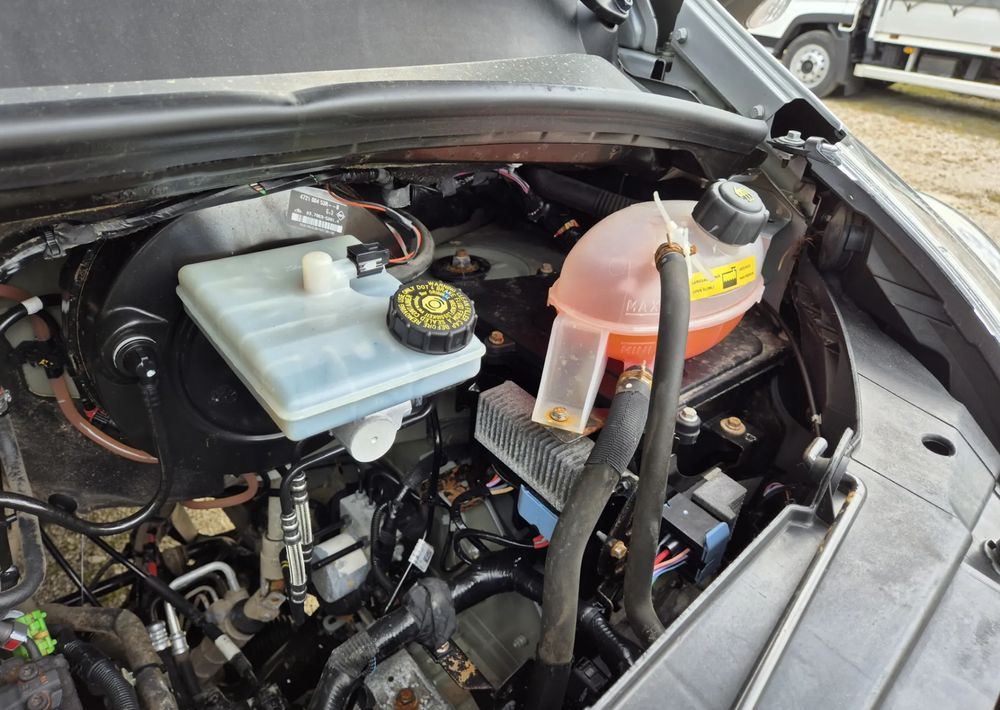 Varebil med dobbelt førerhus Opel Movano 2.3: bilde 20