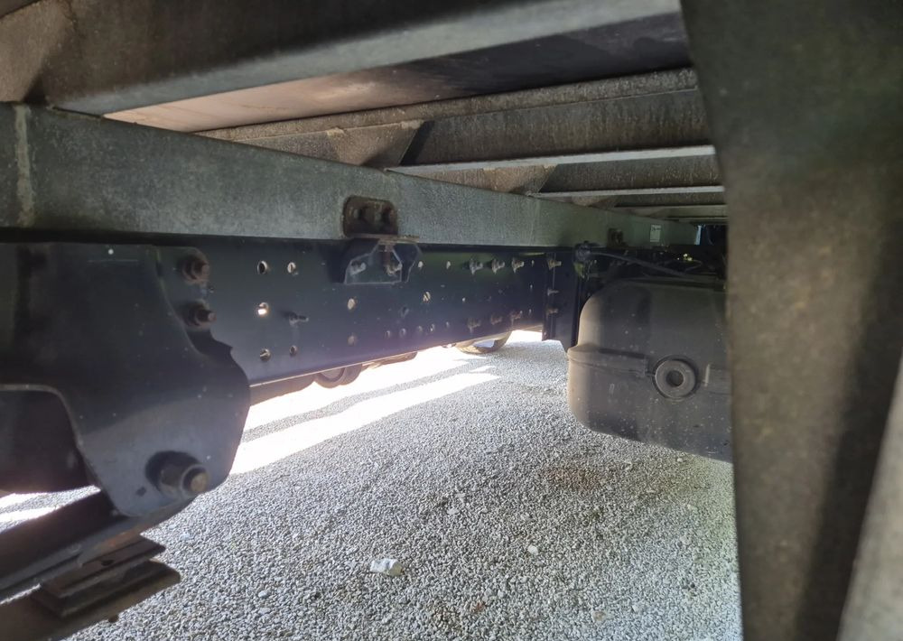 Renault D Gama 3.0Dxi 150KM Iveco Plandeka - Kapellbil: bilde 5 Renault D Gama 3.0Dxi 150KM Iveco Plandeka - Kapellbil: bilde 5