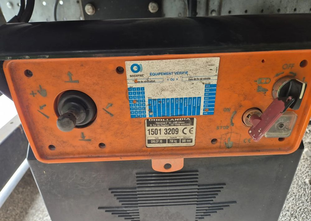 Winda Dhollandia 750kg Iveco , 2015 rok ,stan bdb! - Bakløft: bilde 5 Winda Dhollandia 750kg Iveco , 2015 rok ,stan bdb! - Bakløft: bilde 5