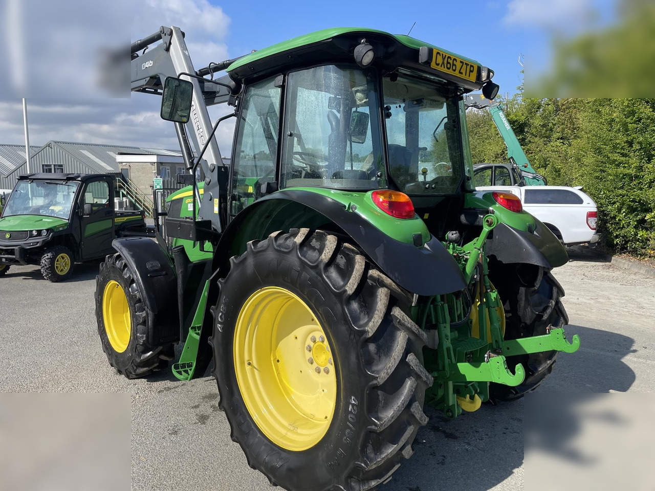 2016 JOHN DEERE 6110MC - Traktor: bilde 2 2016 JOHN DEERE 6110MC - Traktor: bilde 2