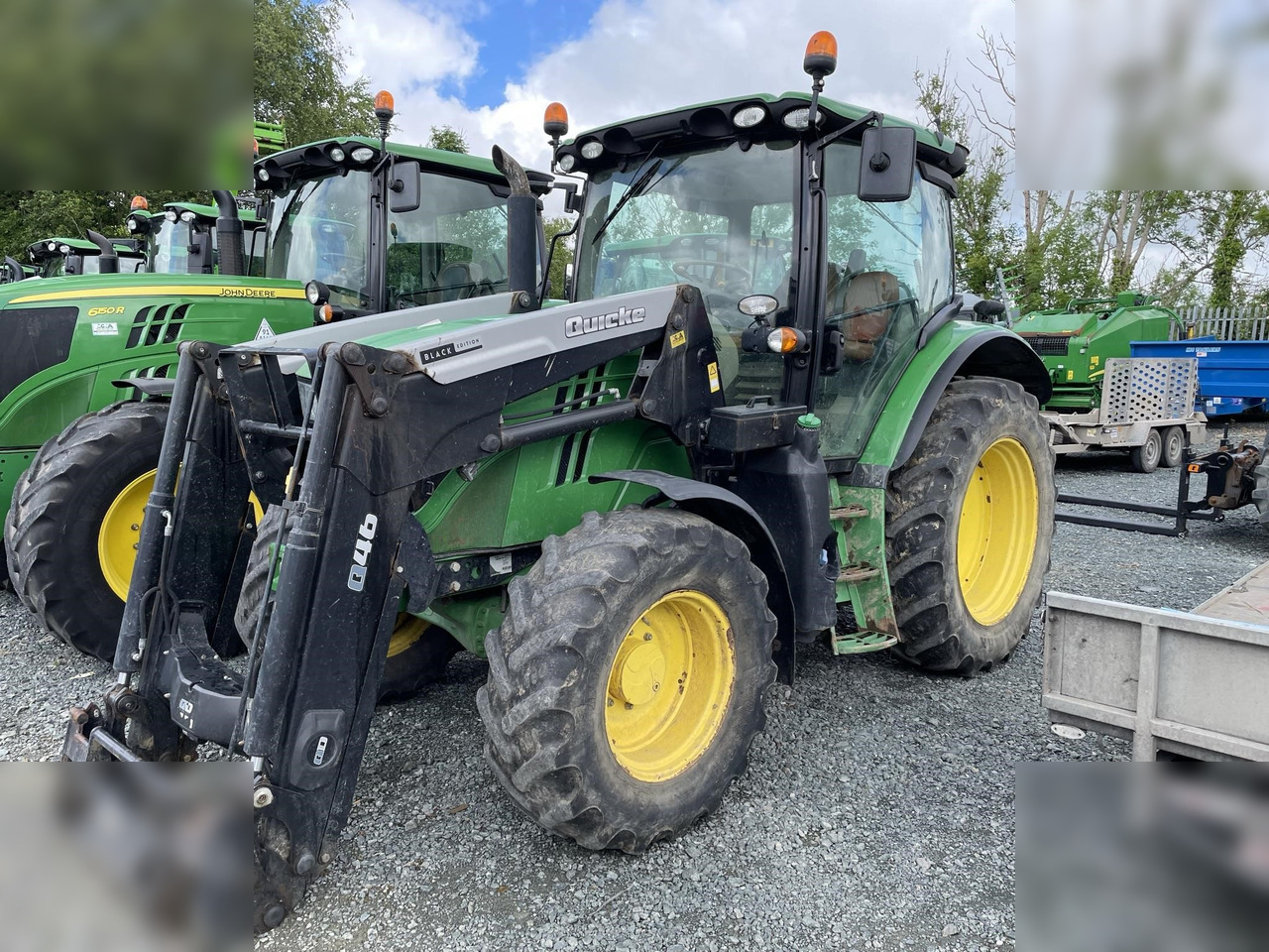 2016 JOHN DEERE 6110R - Traktor: bilde 1 2016 JOHN DEERE 6110R - Traktor: bilde 1