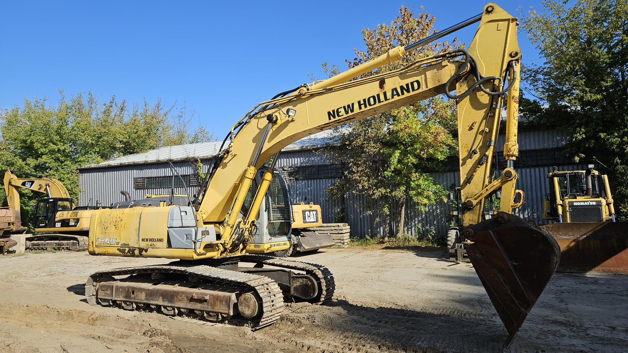 NEW HOLLAND E 245 B - Beltegraver: bilde 4 NEW HOLLAND E 245 B - Beltegraver: bilde 4