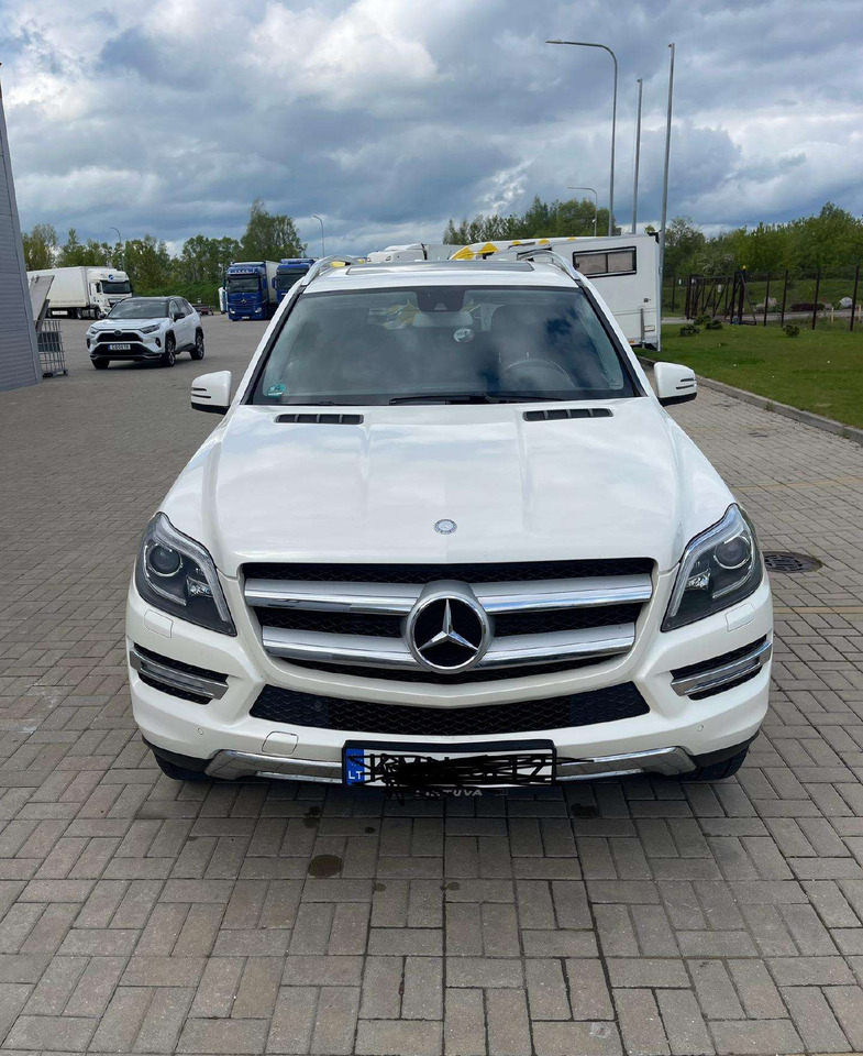 Mercedes-Benz GL350 - SUV: bilde 1 Mercedes-Benz GL350 - SUV: bilde 1