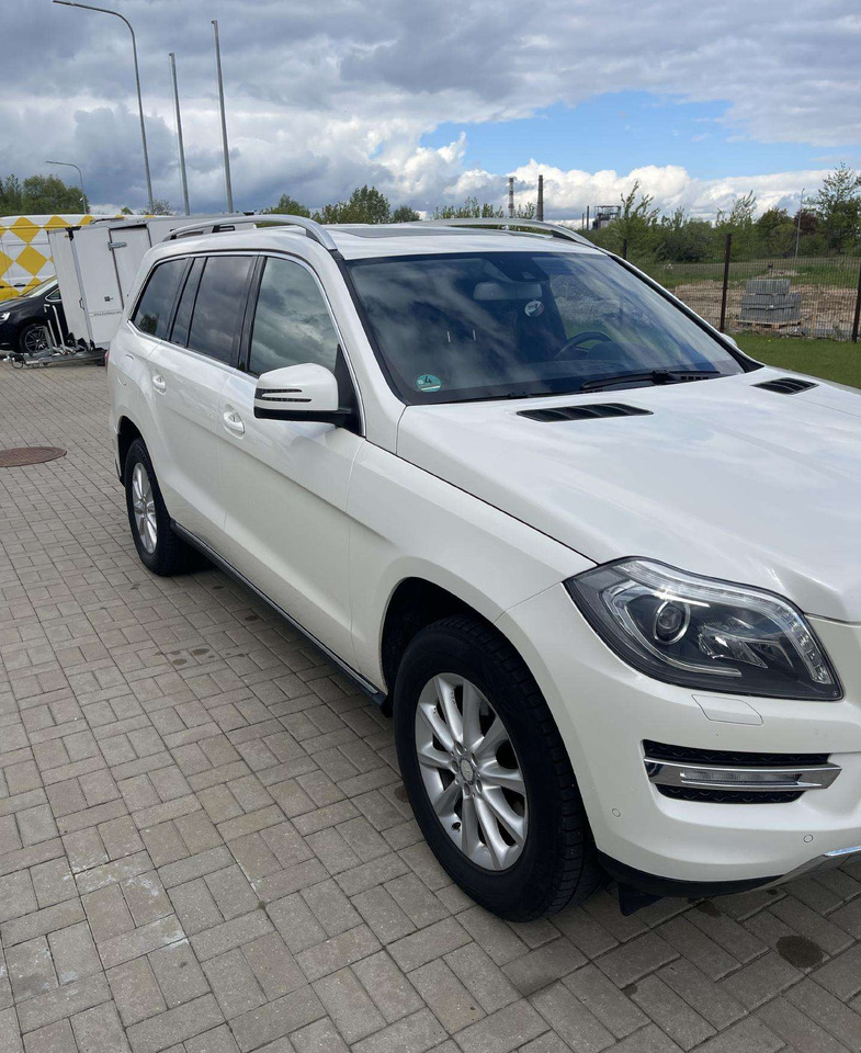 Mercedes-Benz GL350 - SUV: bilde 2 Mercedes-Benz GL350 - SUV: bilde 2
