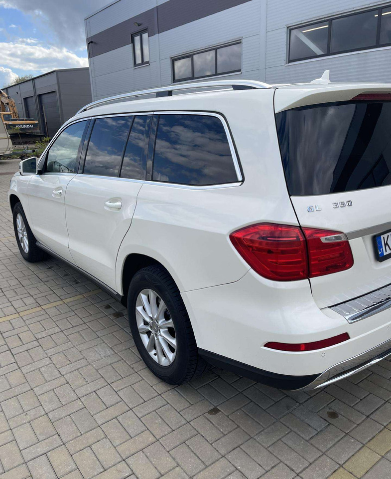Mercedes-Benz GL350 - SUV: bilde 4 Mercedes-Benz GL350 - SUV: bilde 4