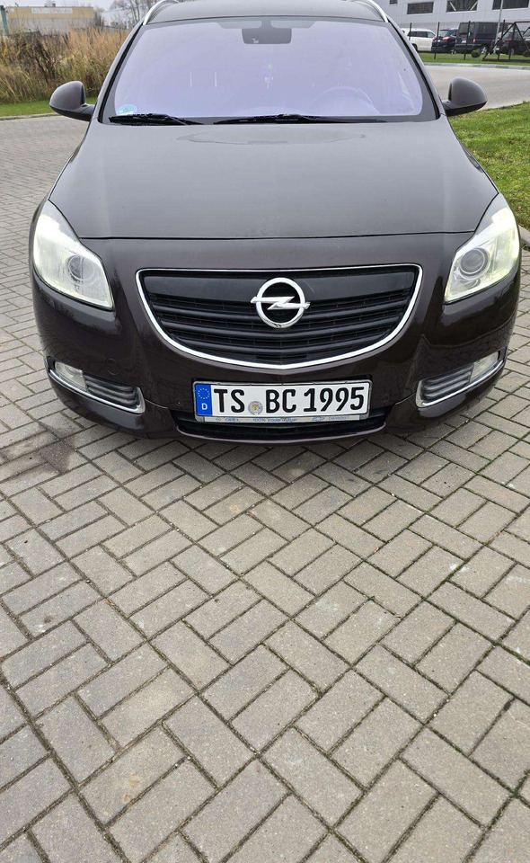 Opel Insignia - Stasjonsvogn: bilde 2 Opel Insignia - Stasjonsvogn: bilde 2