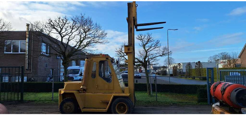 Caterpillar 7 ton - Dieseltruck: bilde 1 Caterpillar 7 ton - Dieseltruck: bilde 1