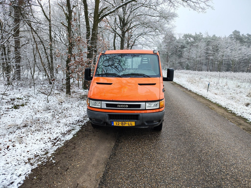 Iveco Daily 40C15 - Varebil med plan: bilde 4 Iveco Daily 40C15 - Varebil med plan: bilde 4