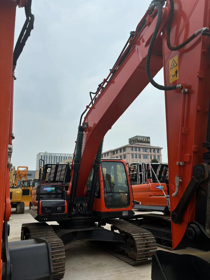 DOOSAN dx225 excavator original hot sale promotion - Beltegraver: bilde 3 DOOSAN dx225 excavator original hot sale promotion - Beltegraver: bilde 3