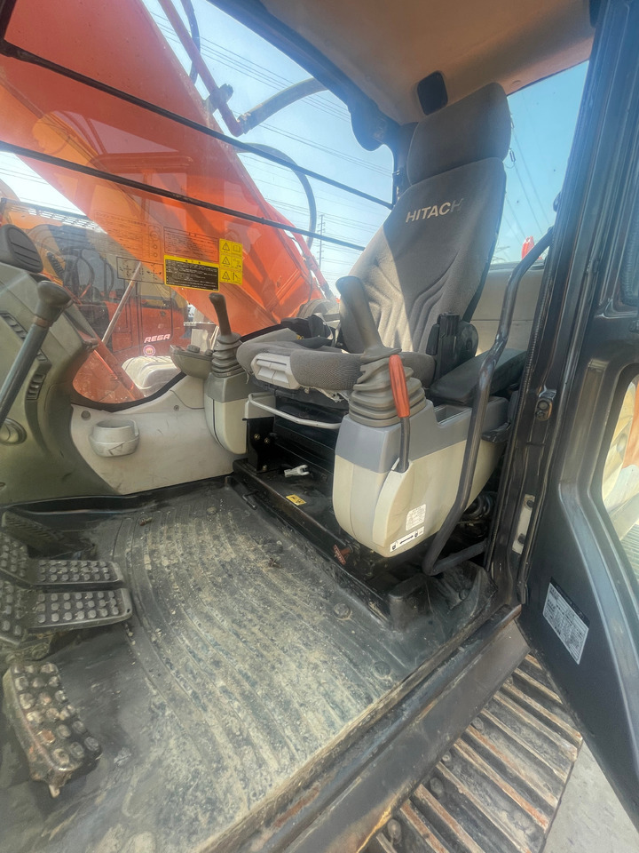 HITACHI ZX350 crawler excavator low hours excellent condition original - Beltegraver: bilde 5 HITACHI ZX350 crawler excavator low hours excellent condition original - Beltegraver: bilde 5
