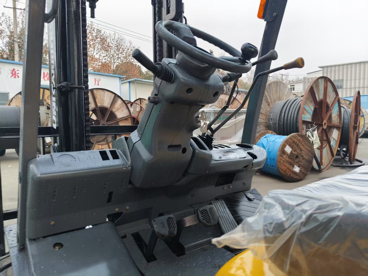 TCM FD30 Japan brand used 3 ton diesel forklift Customizable mast clamps - Dieseltruck: bilde 3 TCM FD30 Japan brand used 3 ton diesel forklift Customizable mast clamps - Dieseltruck: bilde 3