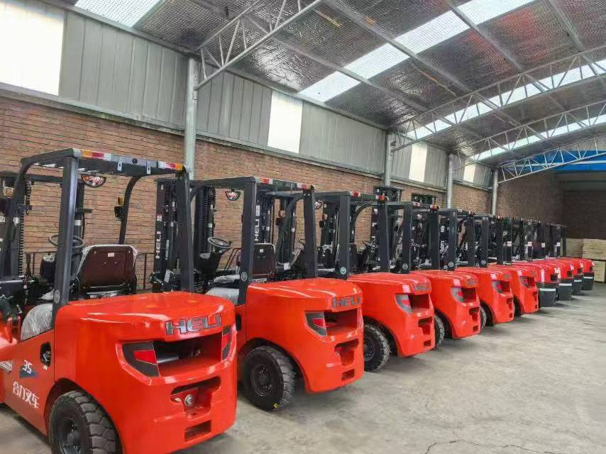 Heli brand new 3.5T diesel forklift(Clamp available) - Dieseltruck: bilde 2 Heli brand new 3.5T diesel forklift(Clamp available) - Dieseltruck: bilde 2