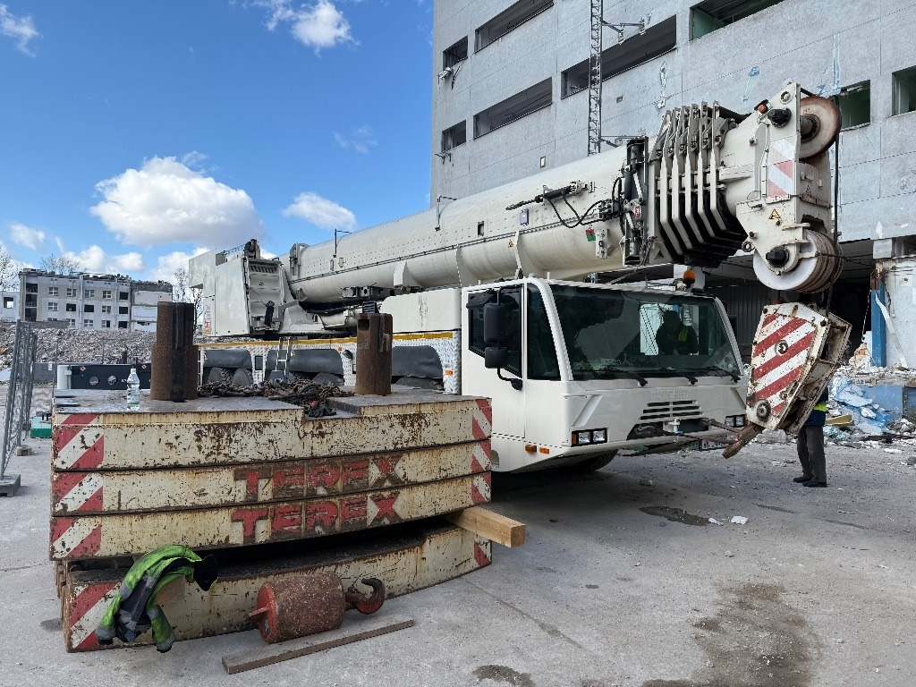 Demag AC 200-1 - Allterrengkran: bilde 4 Demag AC 200-1 - Allterrengkran: bilde 4