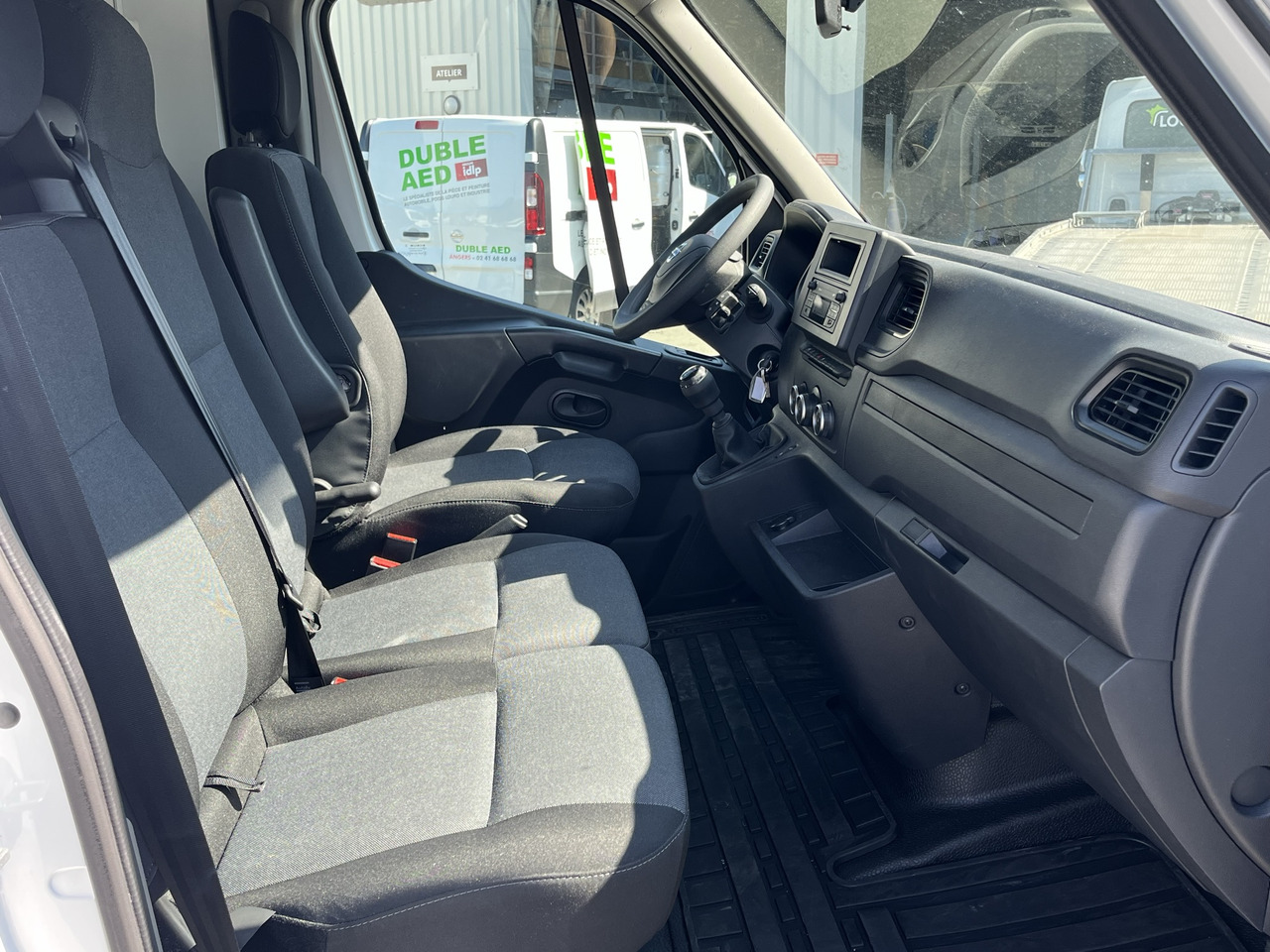 Varebil med skap NISSAN INTERSTAR 2.3DCI170 PLANCHE CABINE: bilde 11