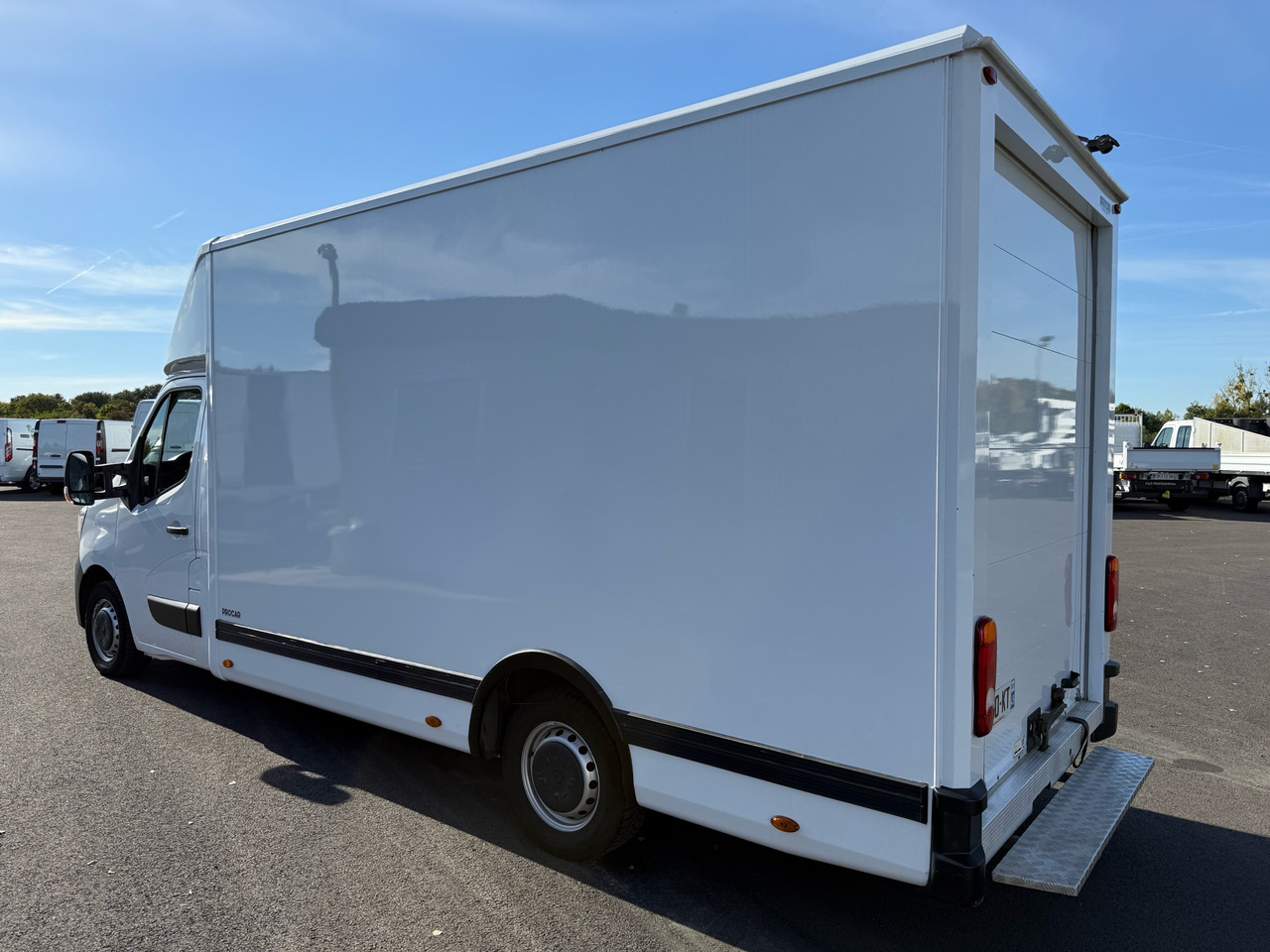 RENAULT MASTER 2.3 DCI 165 Planché Cabine Procar - Varebil med skap: bilde 4 RENAULT MASTER 2.3 DCI 165 Planché Cabine Procar - Varebil med skap: bilde 4