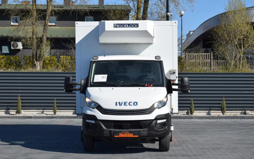 Iveco DAILY 70C18 / 3.0 - 180 KM / AUTOMAT HI-MATIC / 3 OSOBY / CHŁODNIA - MROŹNIA 4,55 M / AGREGAD FRIGOBLOCK / WINDA SORENSEN / KLIMA / TEMPOMAT / KAMERA COFANIA / REGULOWANE ZAWIESZENIE / SERWISOWA - Lastebil med kjøl: bilde 2 Iveco DAILY 70C18 / 3.0 - 180 KM / AUTOMAT HI-MATIC / 3 OSOBY / CHŁODNIA - MROŹNIA 4,55 M / AGREGAD FRIGOBLOCK / WINDA SORENSEN / KLIMA / TEMPOMAT / KAMERA COFANIA / REGULOWANE ZAWIESZENIE / SERWISOWA - Lastebil med kjøl: bilde 2