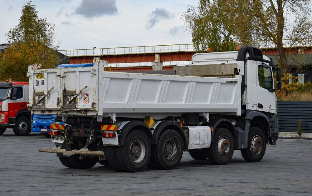 Mercedes-Benz AROCS 3243 / 8x4 / EURO 6 / WYWROTKA / MELLER KIPPER / HYDROBURTA / AUTOMAT / SERWISOWANY / SPROWADZONY - Tippbil: bilde 5 Mercedes-Benz AROCS 3243 / 8x4 / EURO 6 / WYWROTKA / MELLER KIPPER / HYDROBURTA / AUTOMAT / SERWISOWANY / SPROWADZONY - Tippbil: bilde 5