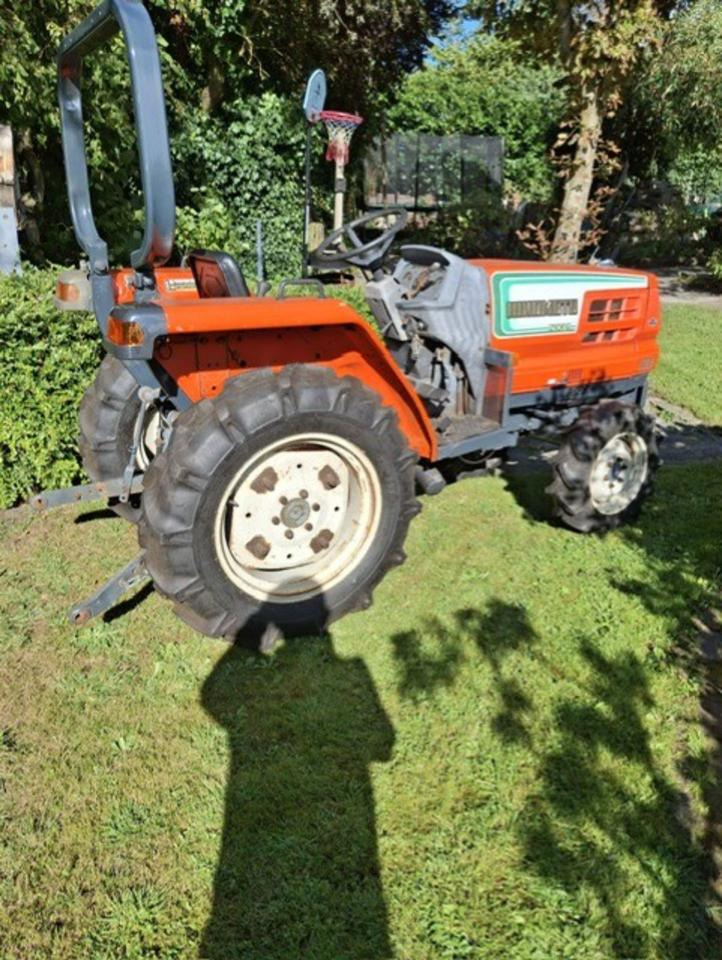 Kleintraktor Hinomoto-Kubota 21 PS - Minitraktor: bilde 3 Kleintraktor Hinomoto-Kubota 21 PS - Minitraktor: bilde 3